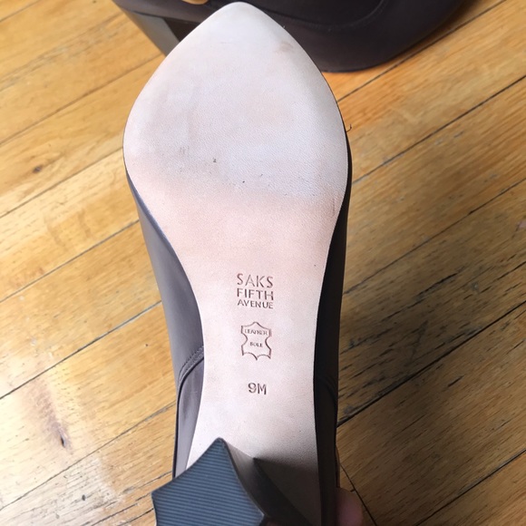 💕Saks Fifth Avenue Matte Baby Bootie - Picture 4 of 5